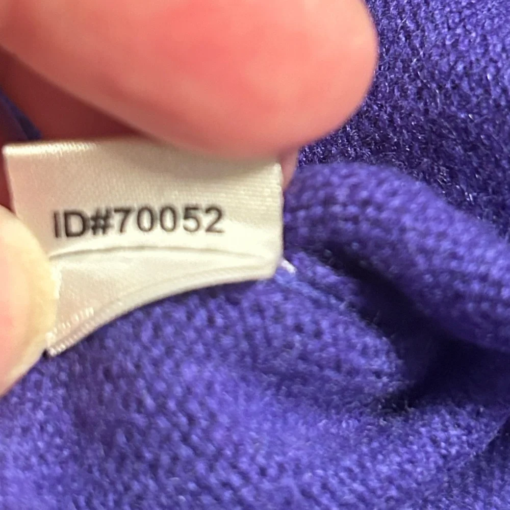 Ann Taylor Purple Cashmere Sweater Size Medium - Picture 8 of 8